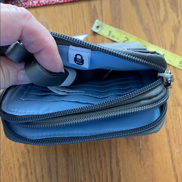 Baggallini crossbody bag - Picture 5 of 11